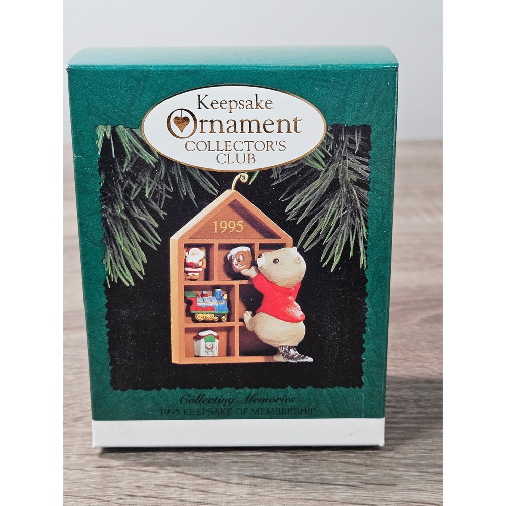Hallmark‎ Keepsake Ornament 1995 Collecting Memories Beaver Collector Club Gift